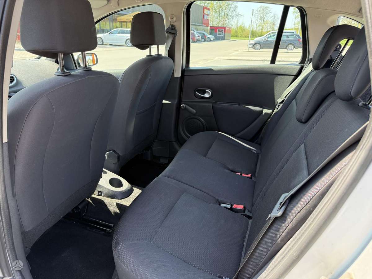 Renault Clio, 1.5 l., hatchback
