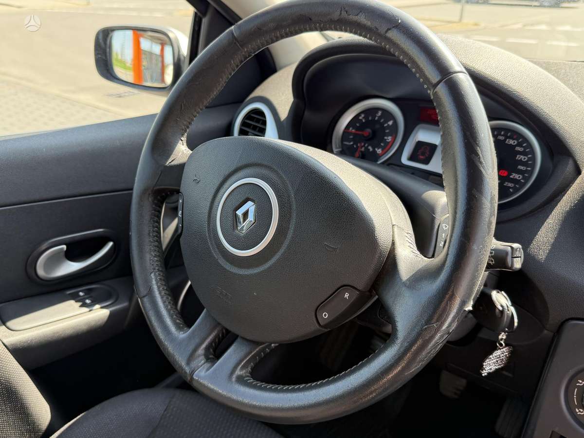 Renault Clio, 1.5 l., Хэтчбек