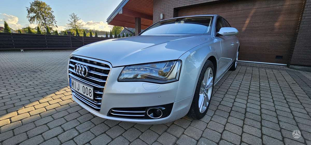 Audi A8, 4.1 l., sedanas