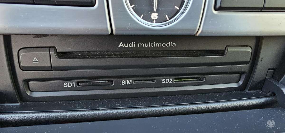 Audi A8, 4.1 l., sedanas