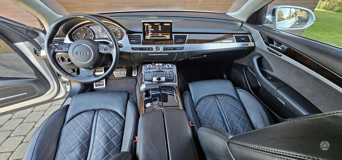Audi A8, 4.1 l., sedanas