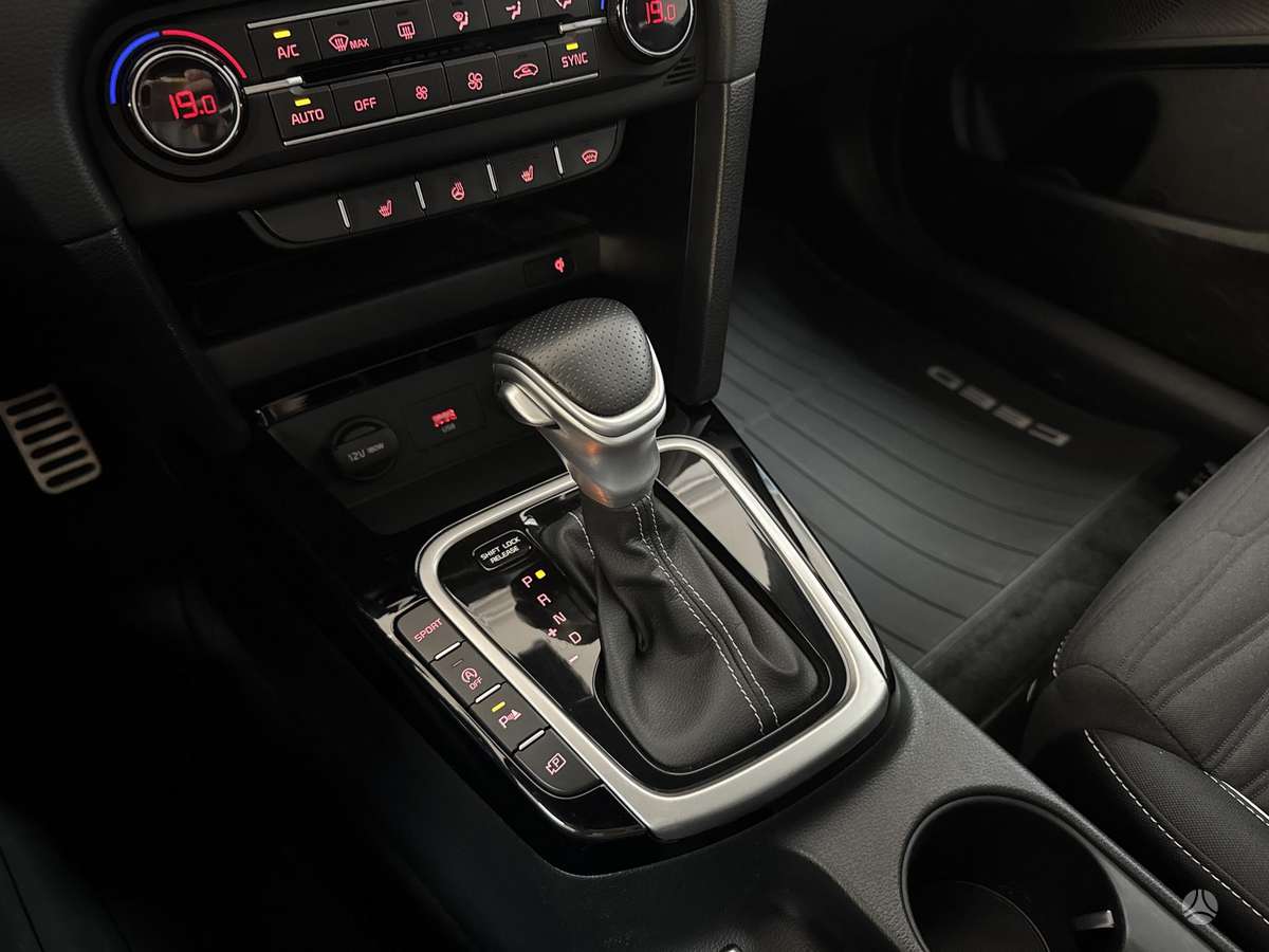 Kia Ceed, 1.5 l., universalas