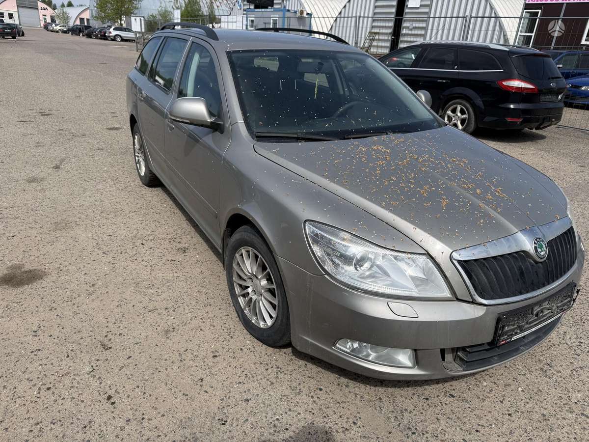 Skoda Octavia Minsko pl 33 5 angaras