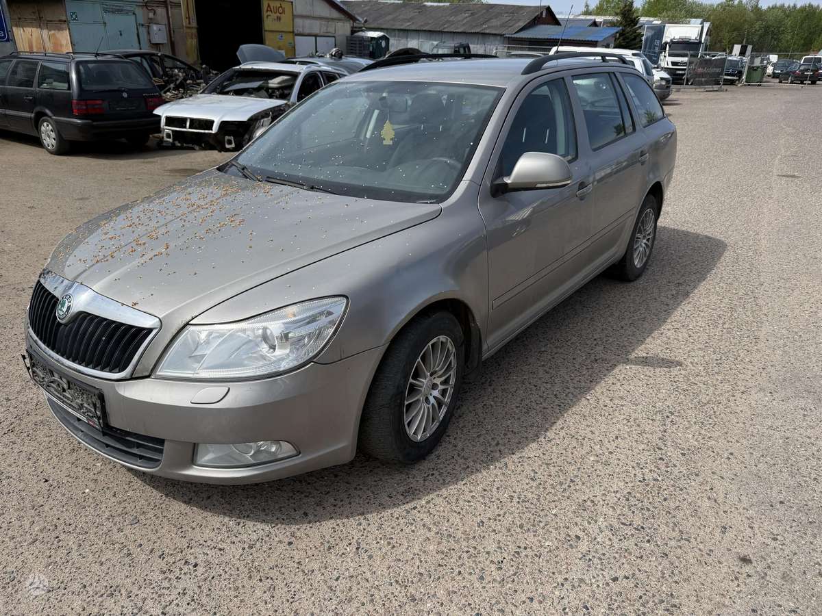 Skoda Octavia Minsko pl 33 5 angaras