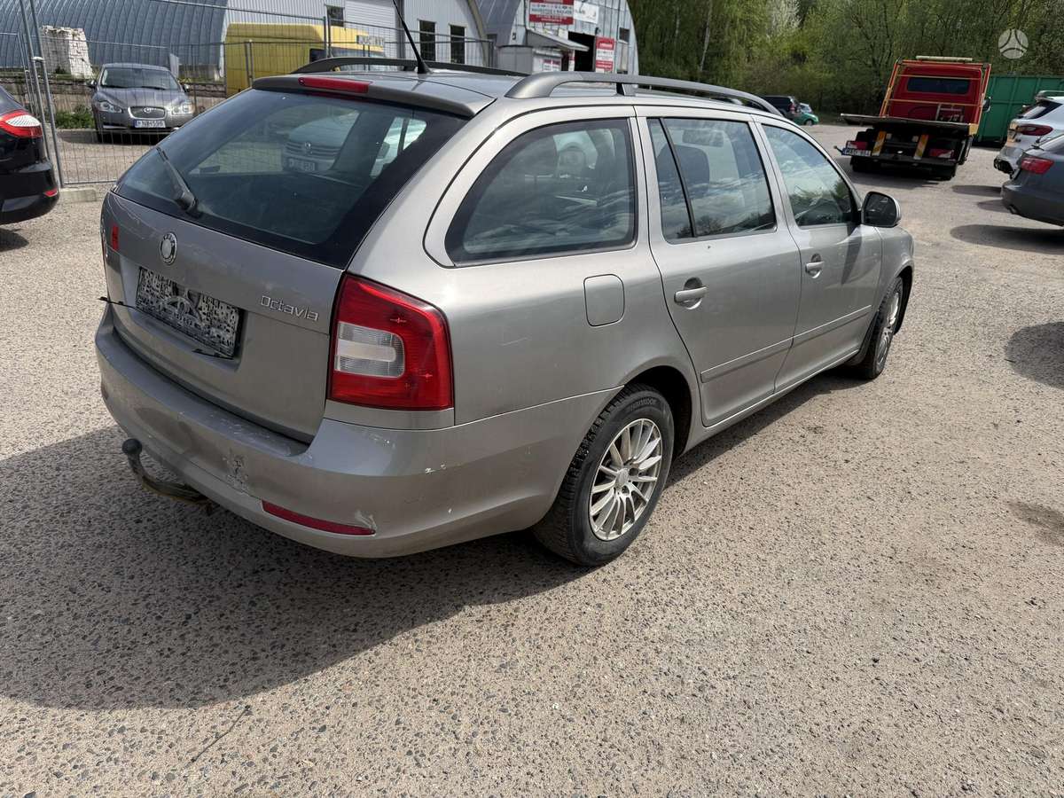 Skoda Octavia Minsko pl 33 5 angaras