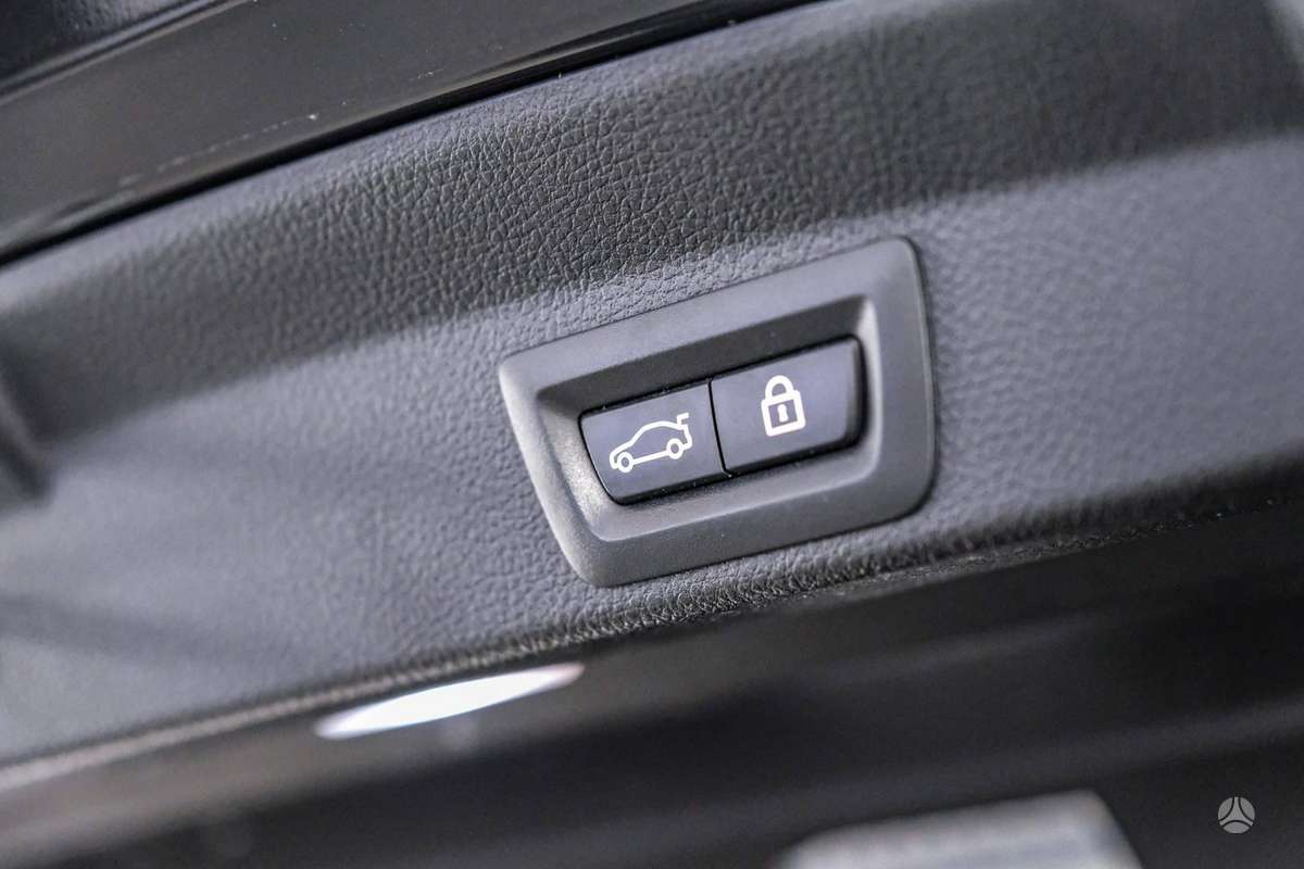 BMW 420, 2.0 l., hatchback