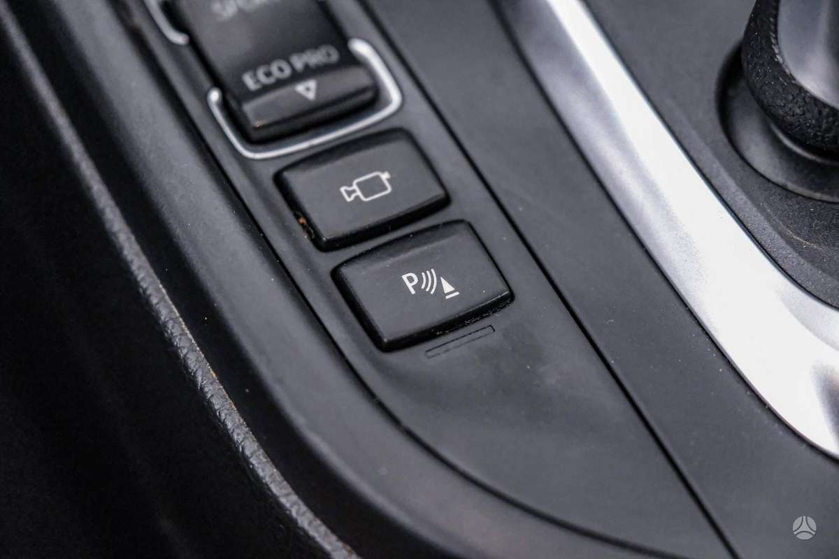 BMW 420, 2.0 l., hatchback