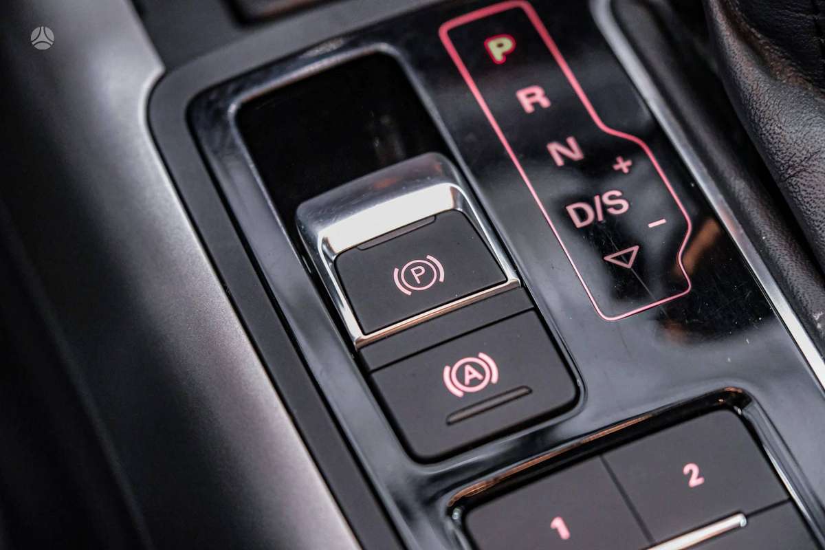 Audi A6, 2.0 l., Универсал