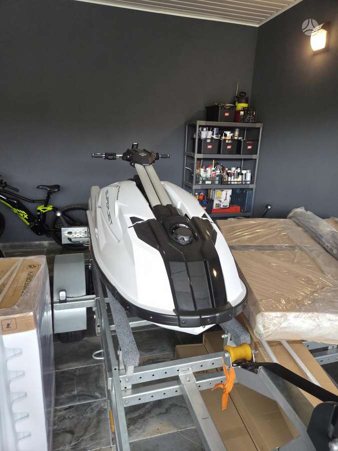 Yamaha Superjet, jet skis