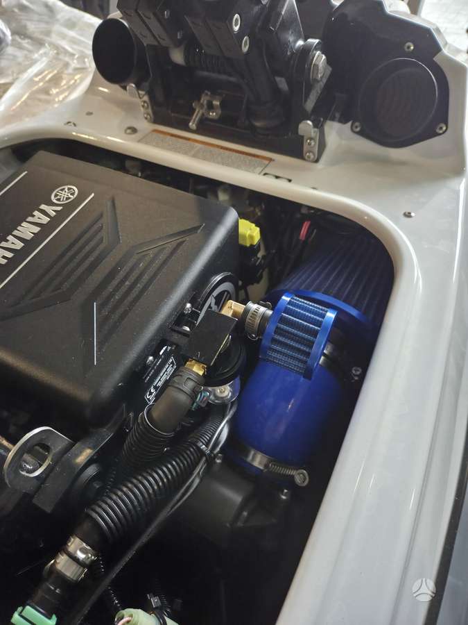Yamaha Superjet, jet skis