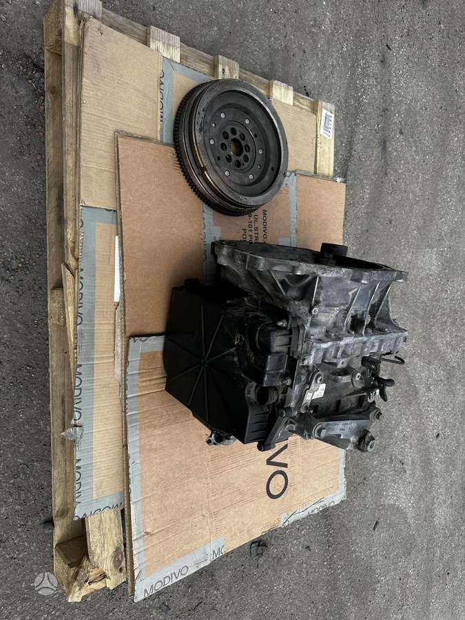 Ford Kuga pavarų dėžė