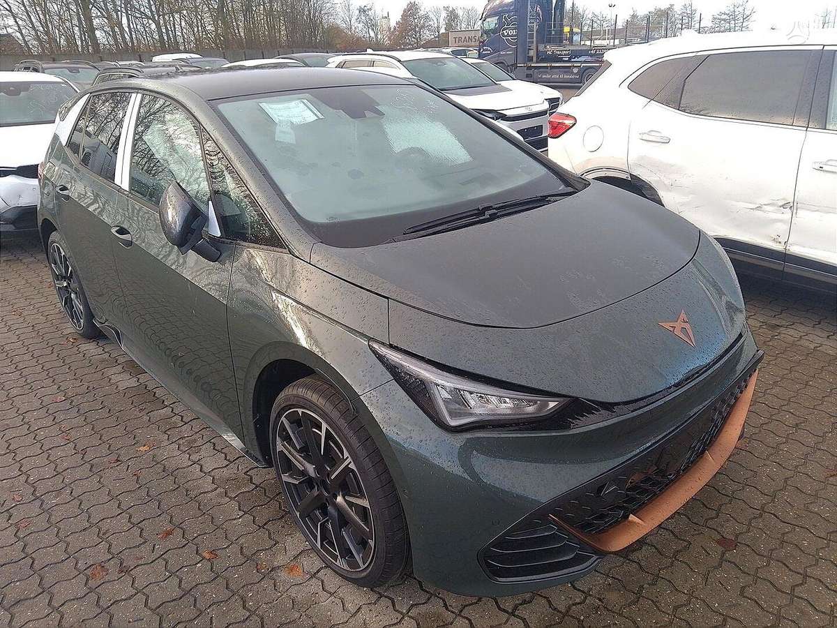 Cupra Born, 84 кВт·ч, Хэтчбек