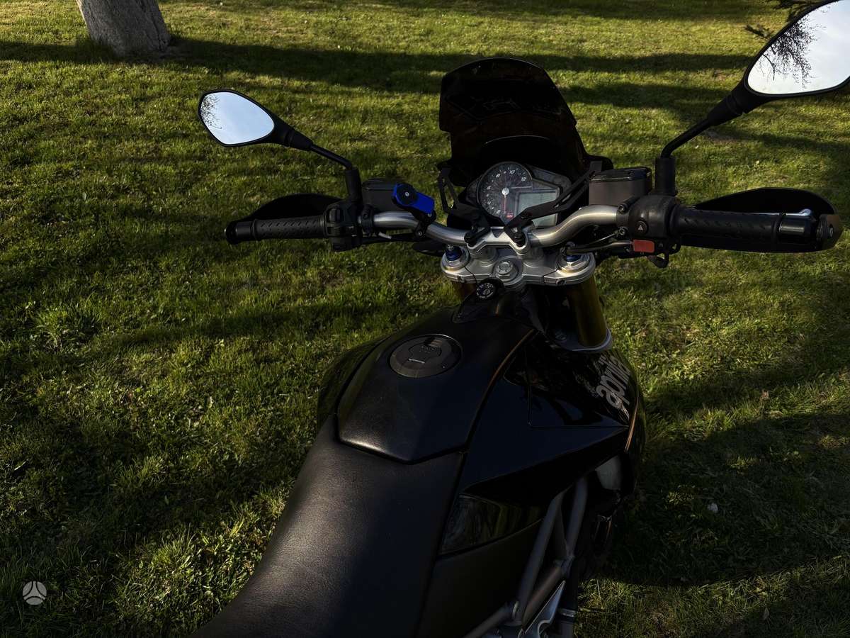 Aprilia Dorsoduro 750cc, supermoto
