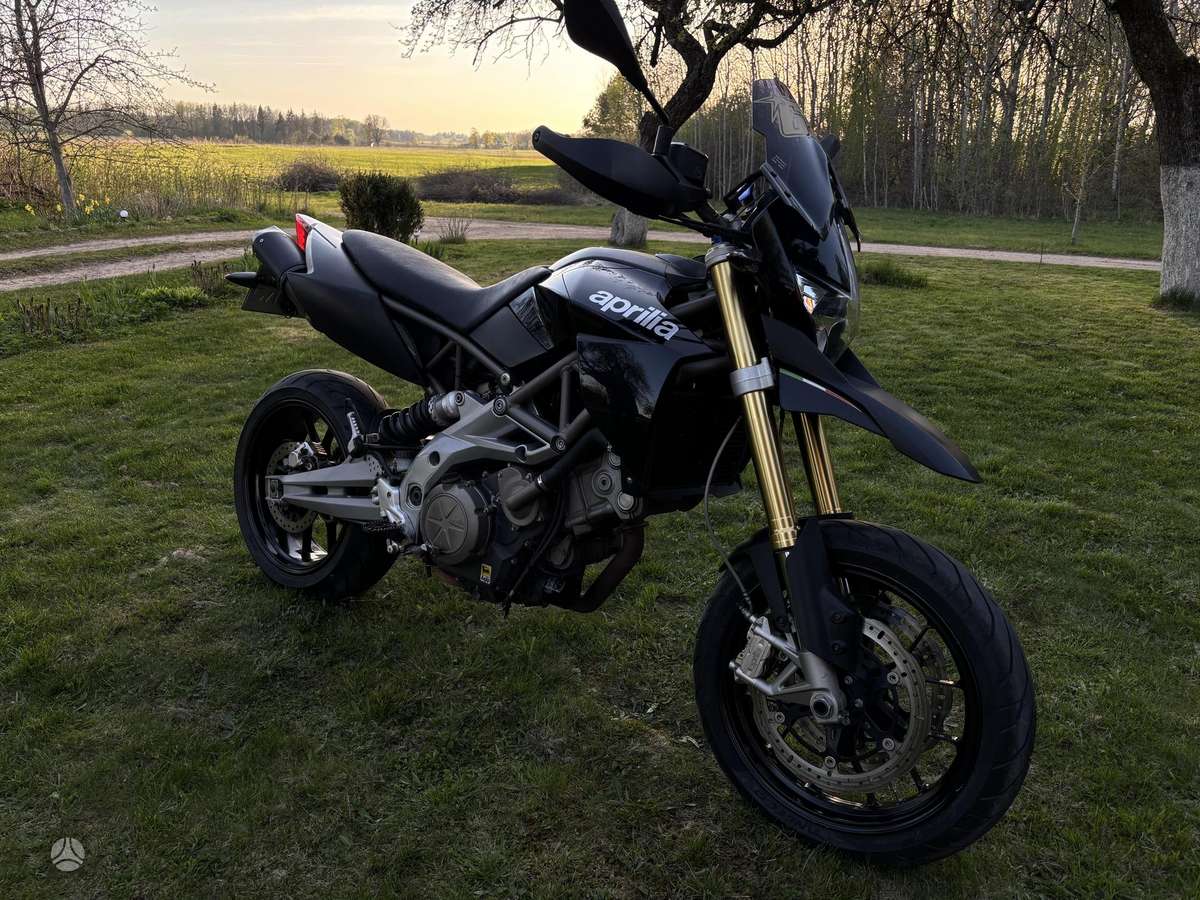 Aprilia Dorsoduro 750cc, supermoto