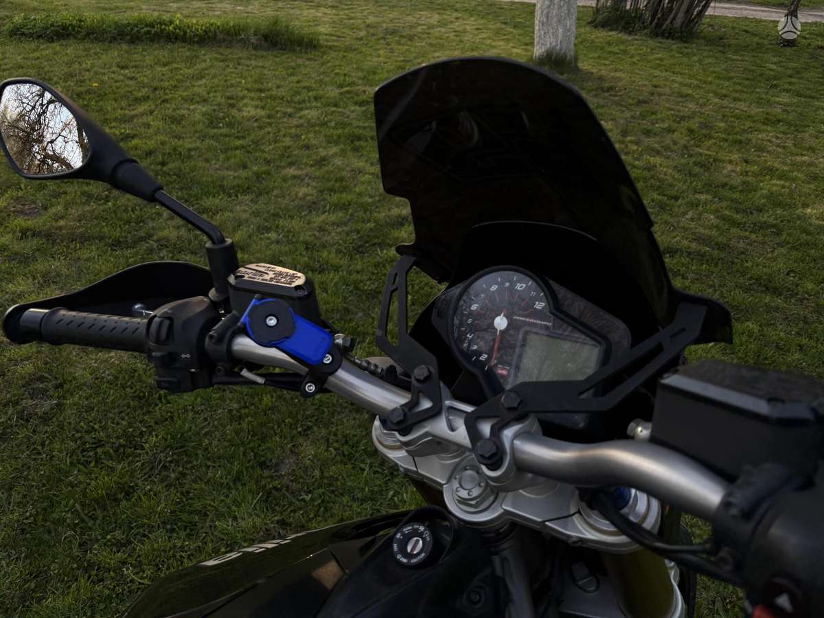 Aprilia Dorsoduro 750cc, supermoto