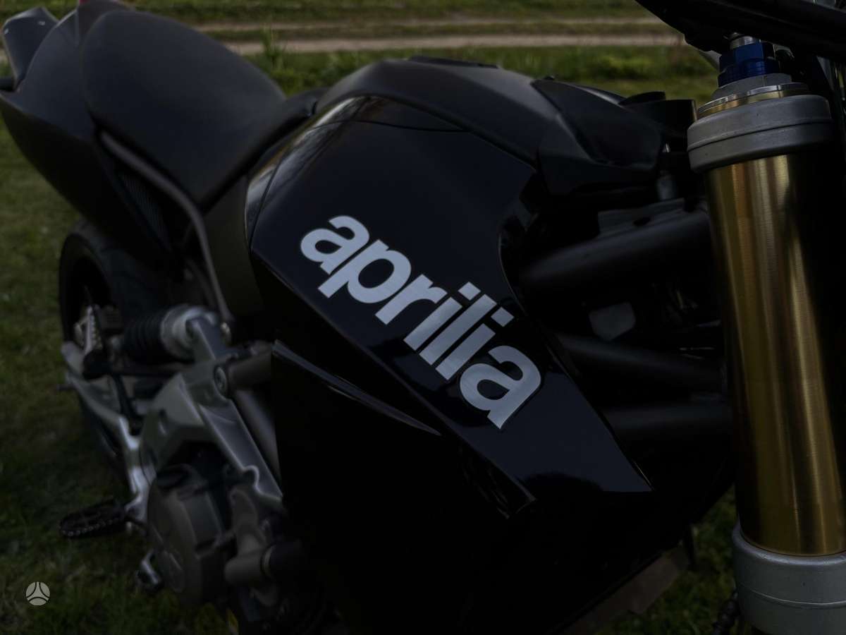 Aprilia Dorsoduro 750cc, supermoto