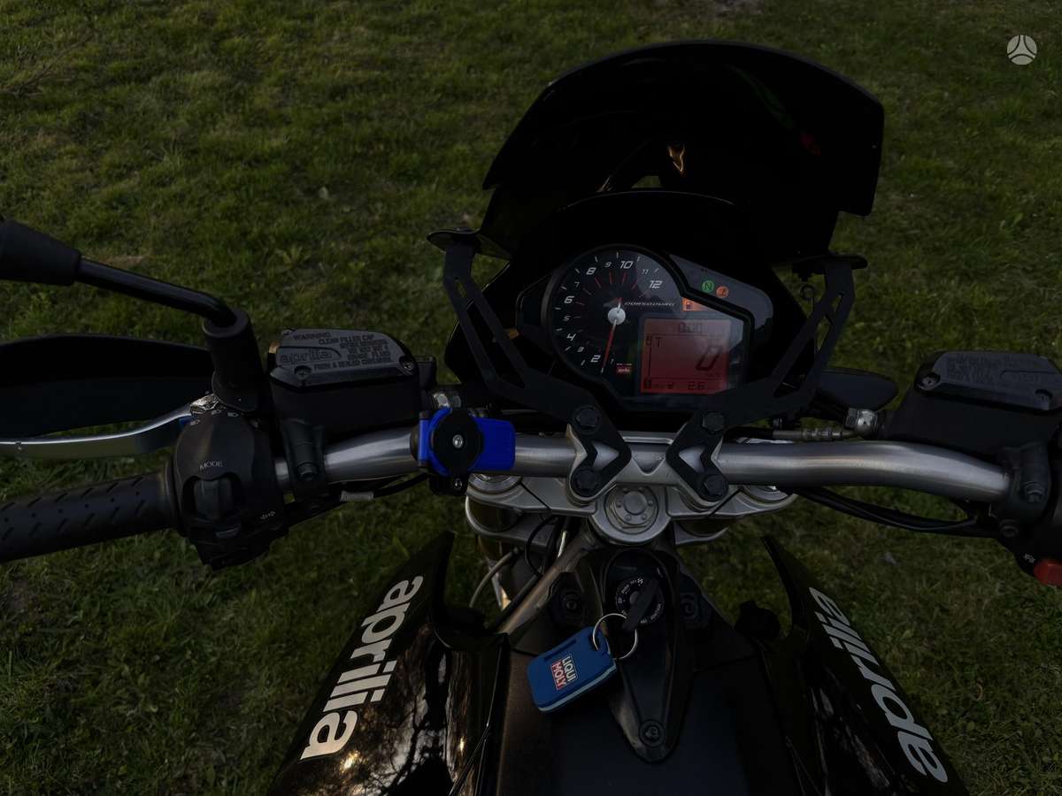 Aprilia Dorsoduro 750cc, supermoto
