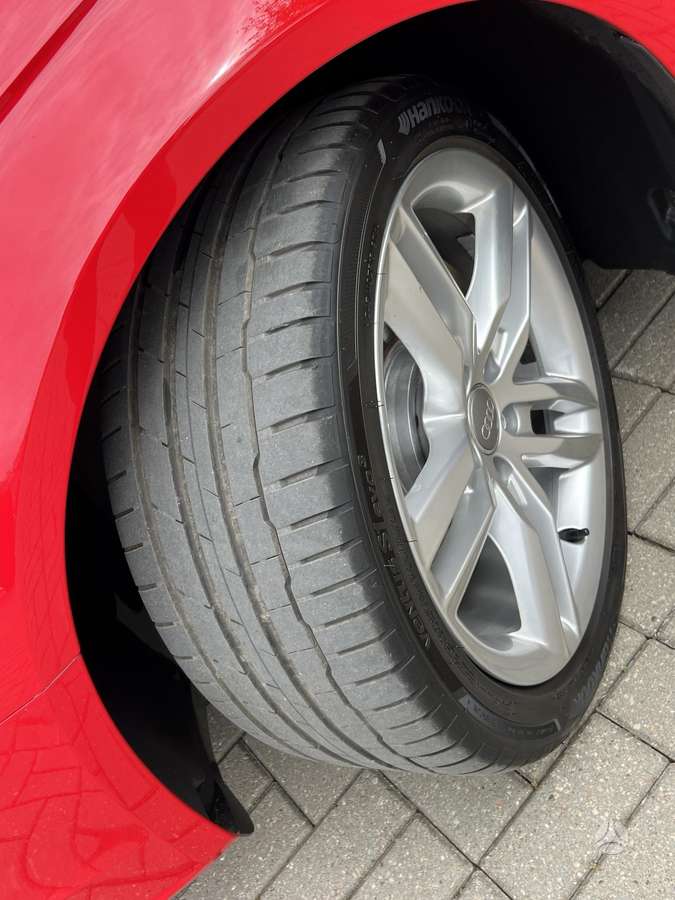 Audi A4, 1.8 l., universalas