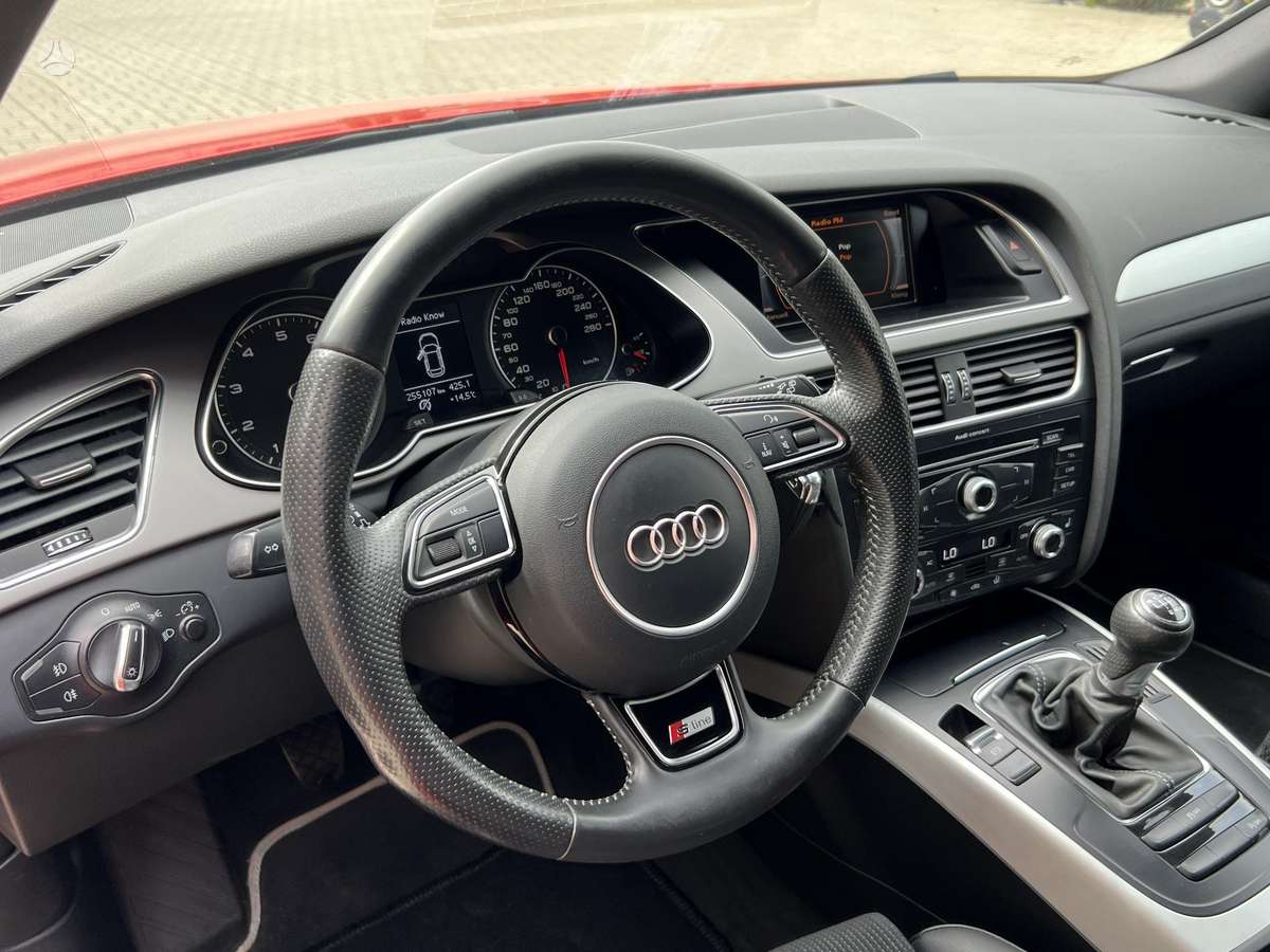 Audi A4, 1.8 l., universalas