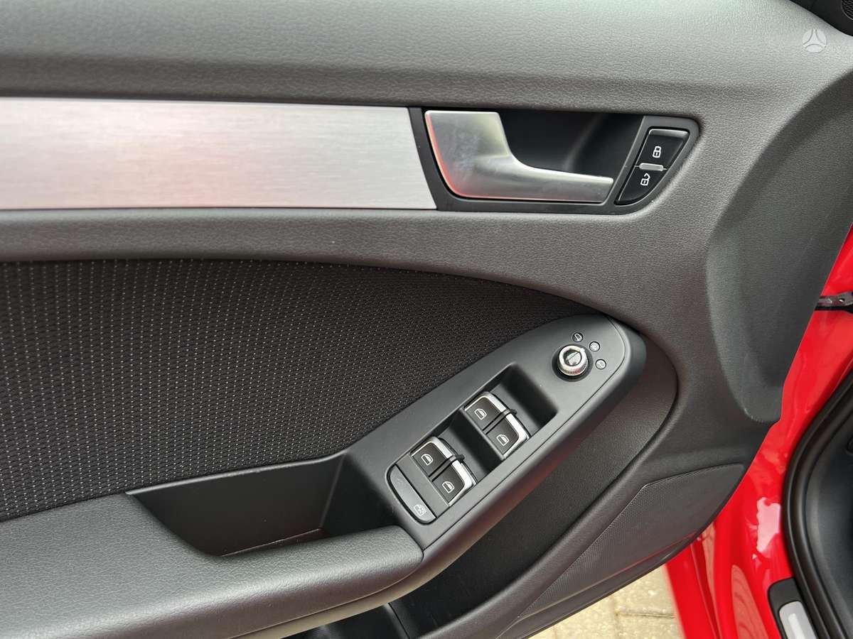Audi A4, 1.8 l., universalas