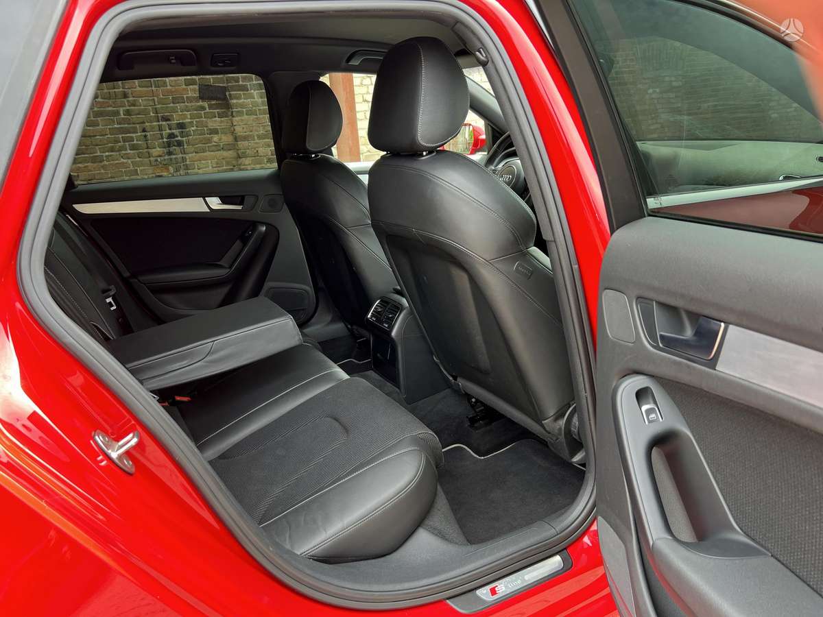 Audi A4, 1.8 l., universalas