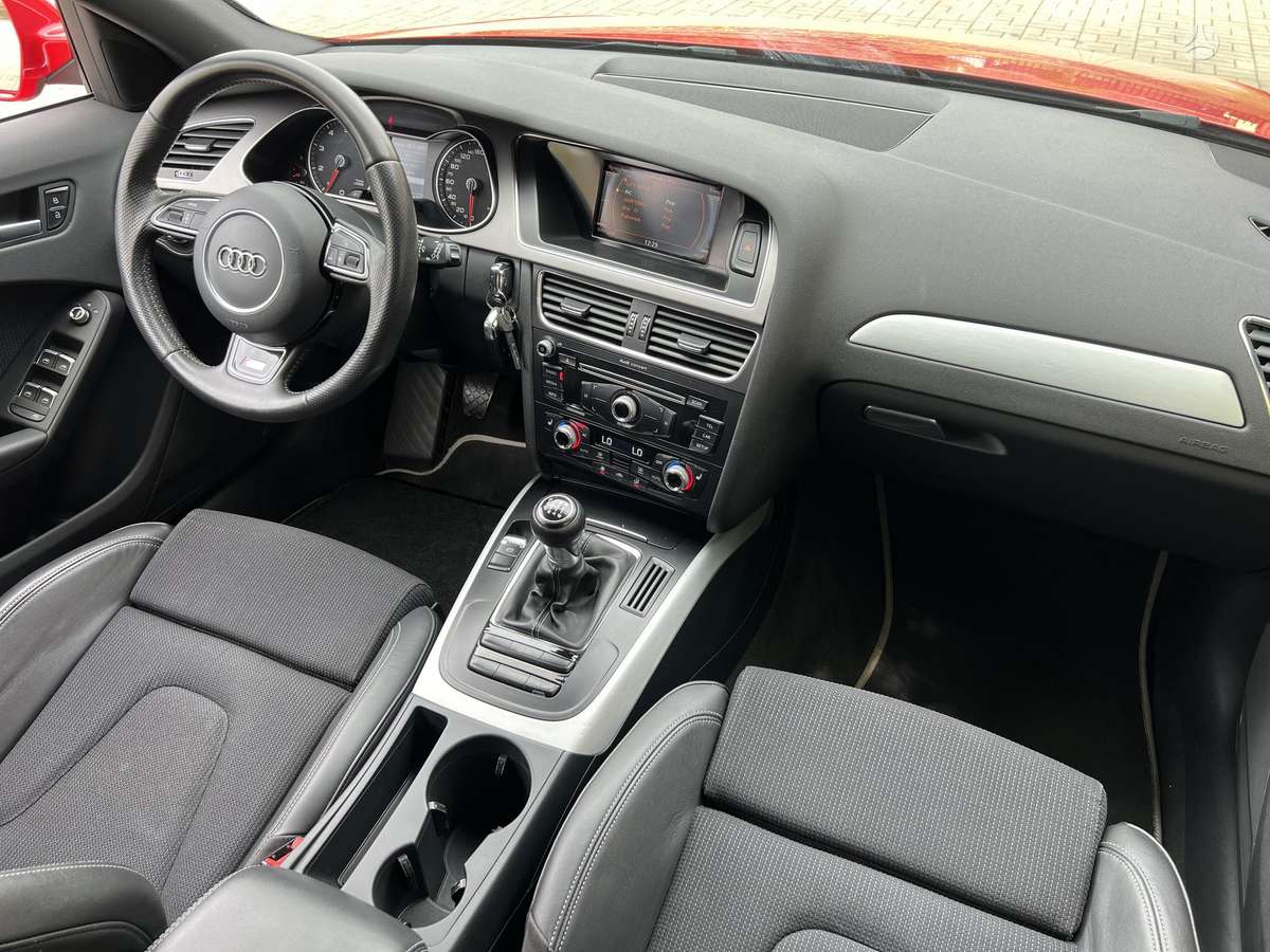 Audi A4, 1.8 l., universalas
