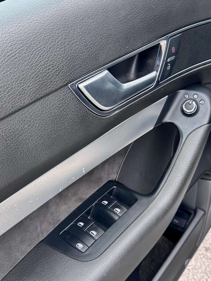 Audi A6, 3.0 l., universalas
