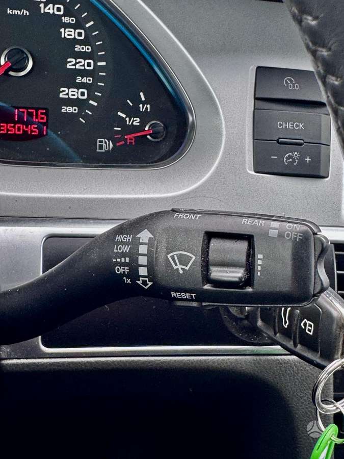Audi A6, 3.0 l., universalas