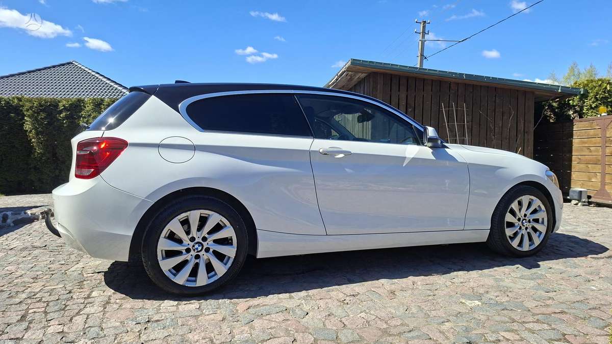 BMW 118, 2.0 l., hatchback