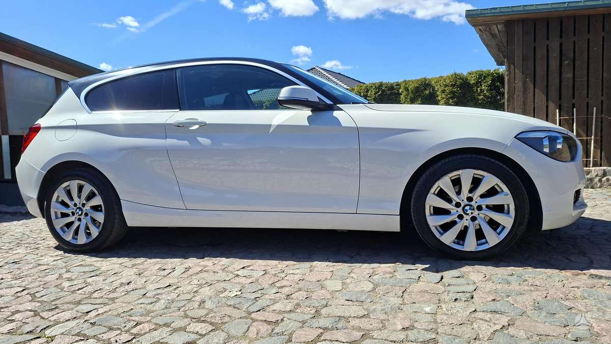 BMW 118, 2.0 l., Хэтчбек