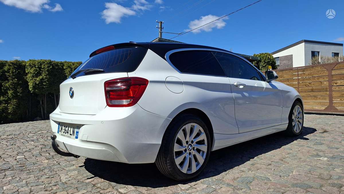 BMW 118, 2.0 l., hatchback