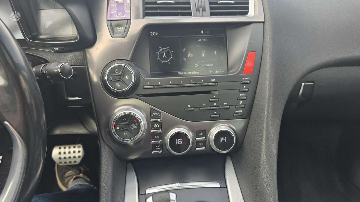 Citroen DS5, 2.0 l., hatchback
