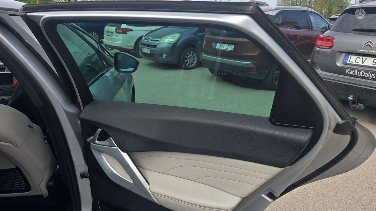 Citroen DS5, 2.0 l., hatchback