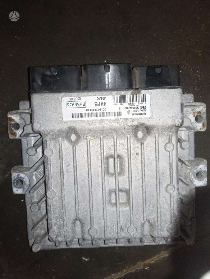 Ford Transit, preču