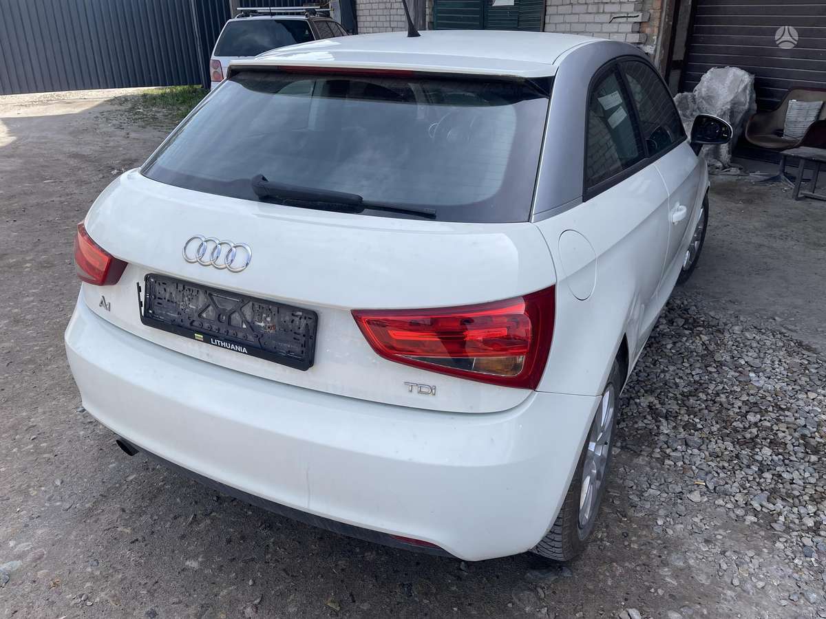 Audi A1 dalimis