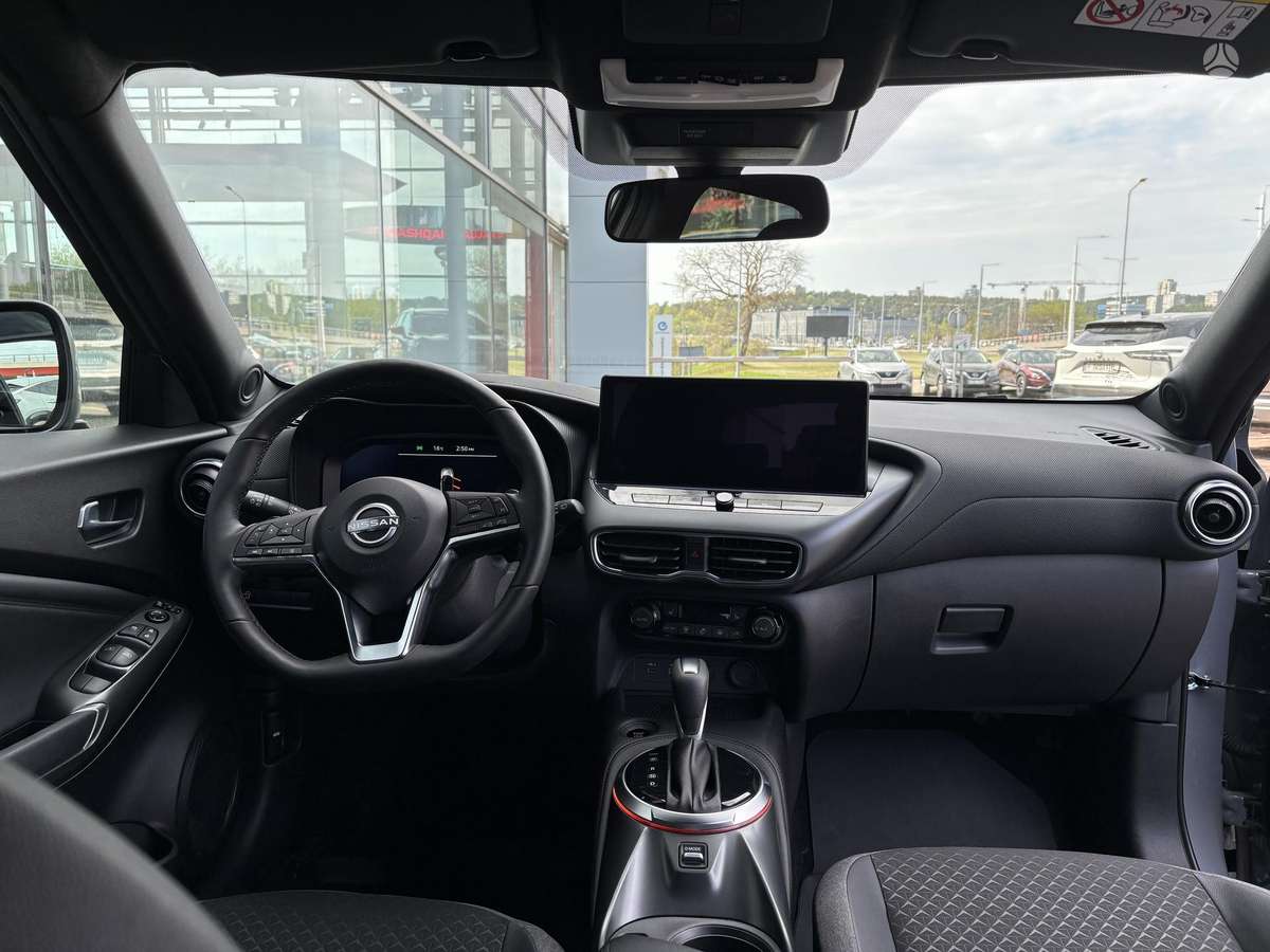 Nissan Juke, 1.0 l., hatchback