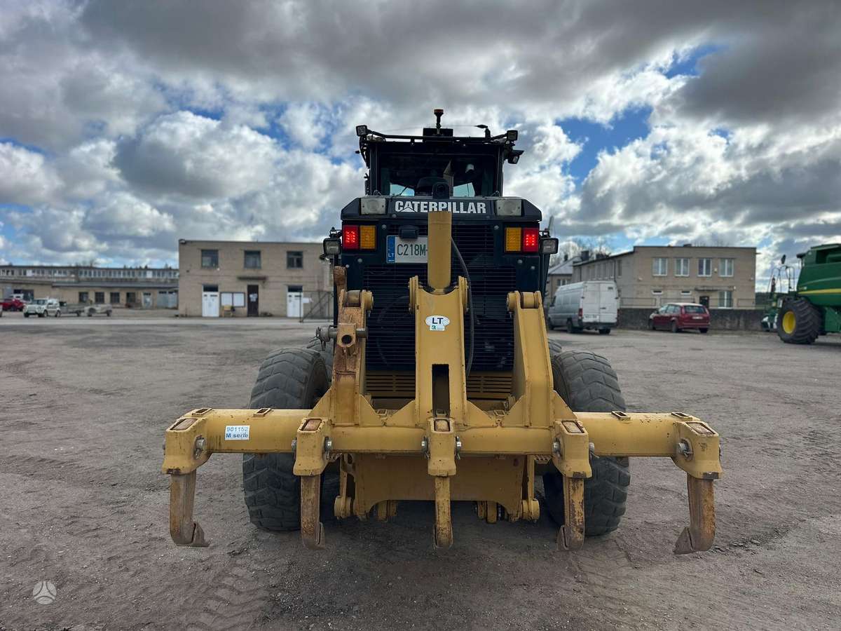 Caterpillar 120 M, грейдеры