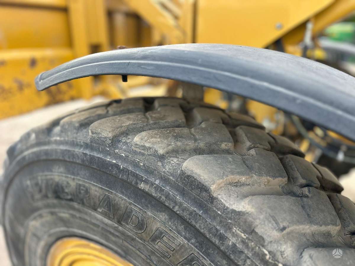 Caterpillar 120 M, грейдеры