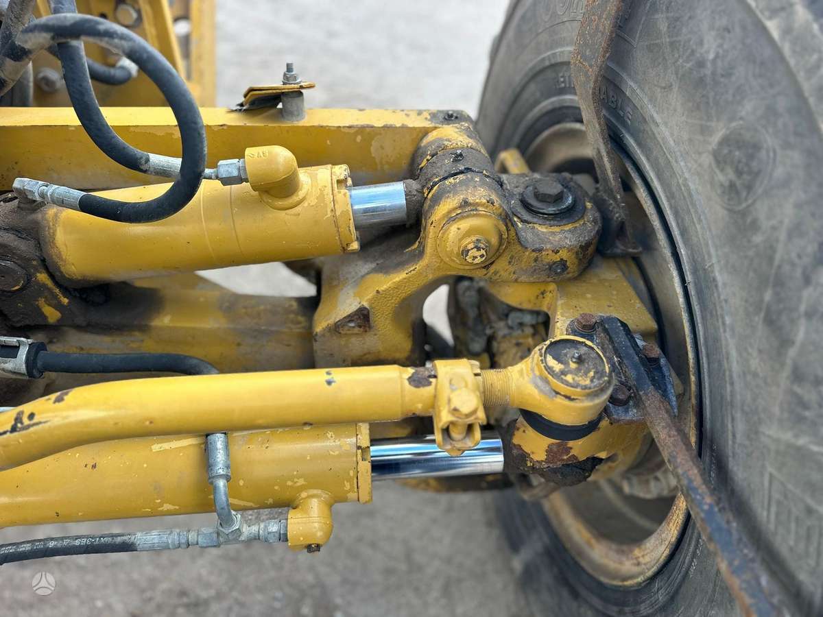 Caterpillar 120 M, грейдеры