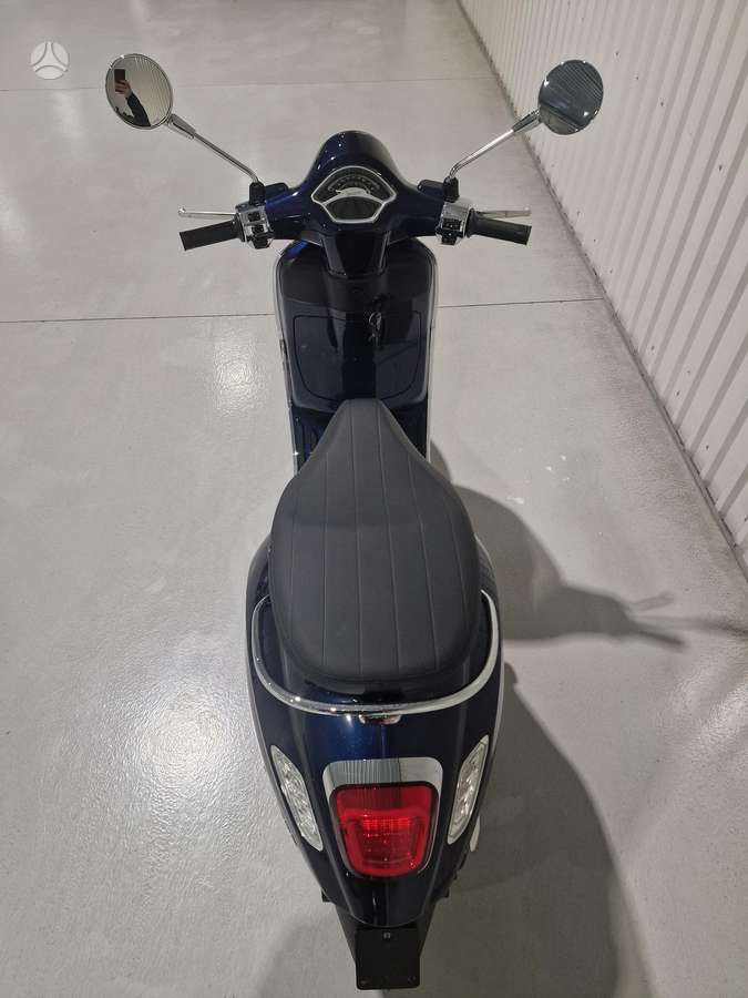 Piaggio Vespa 49cc, scooters / mopeds