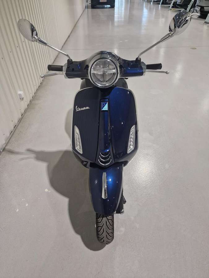 Piaggio Vespa 49cc, scooters / mopeds