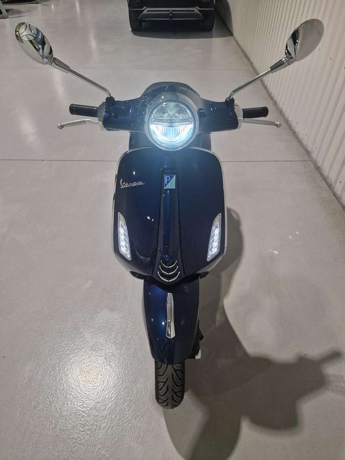 Piaggio Vespa 49cc, scooters / mopeds