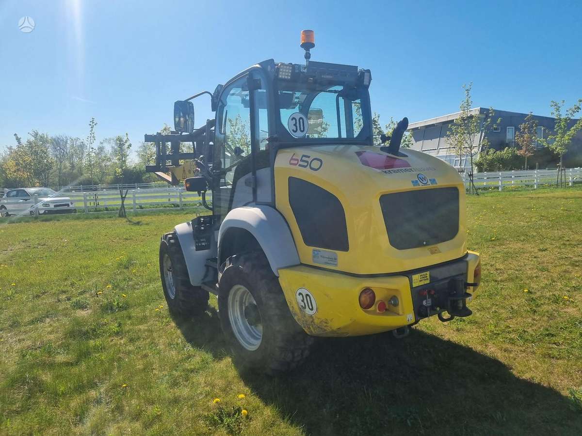 Kramer 650 ALLRAD, frontal loader
