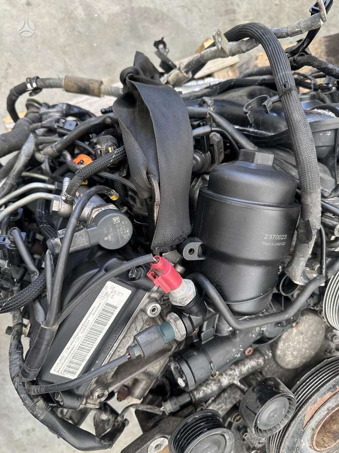 Audi Q7, CRC, variklio detalės