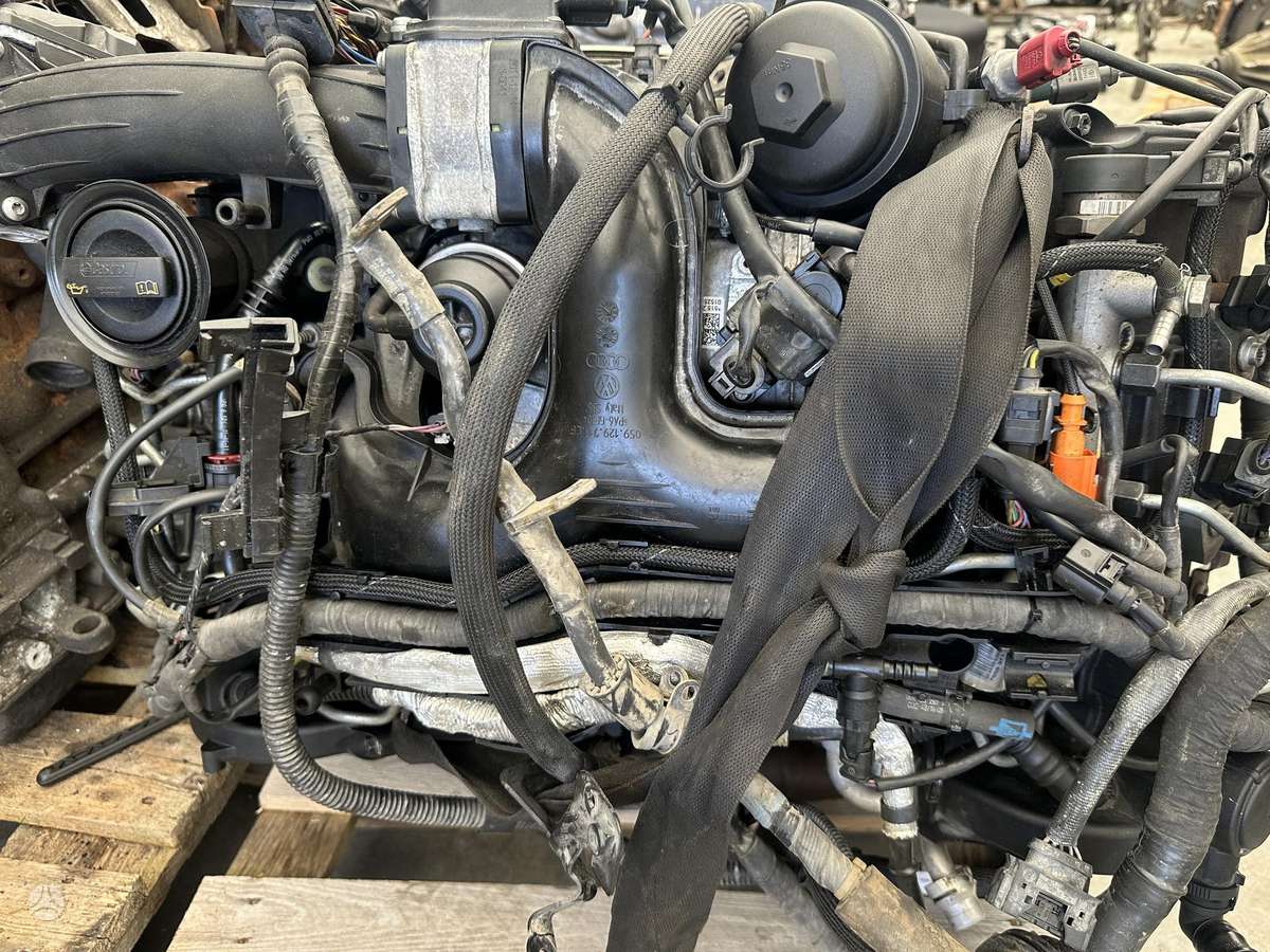 Audi Q7, CRC, engine parts