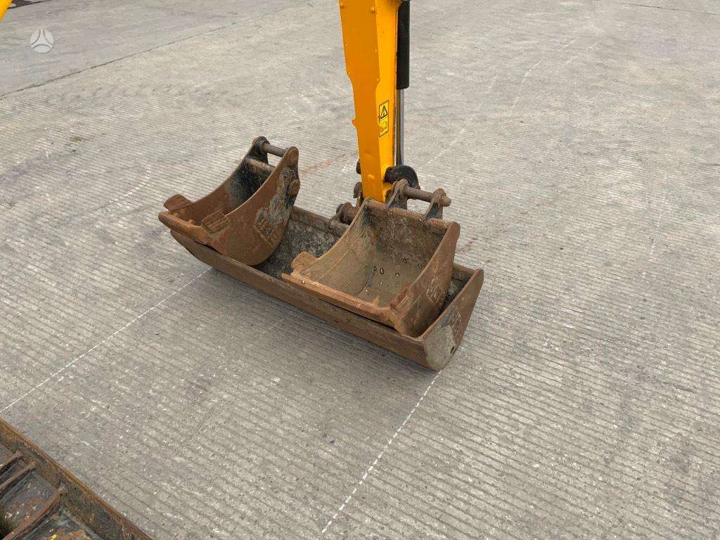 JCB 16 C-1, excavator
