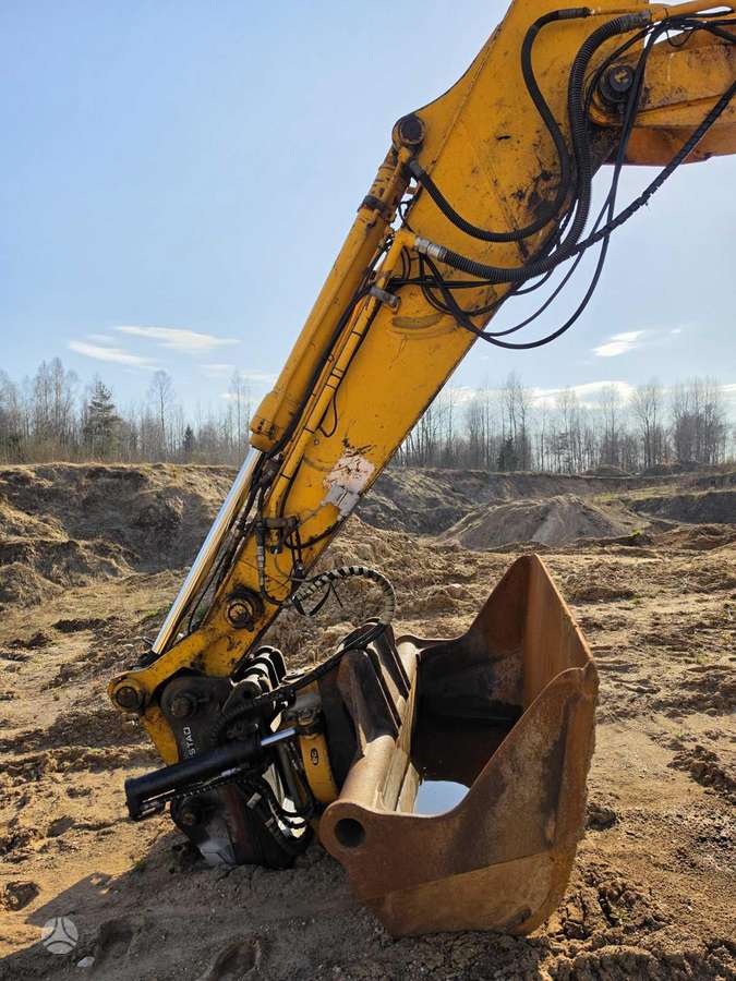 JCB JS200LC, экскаваторы