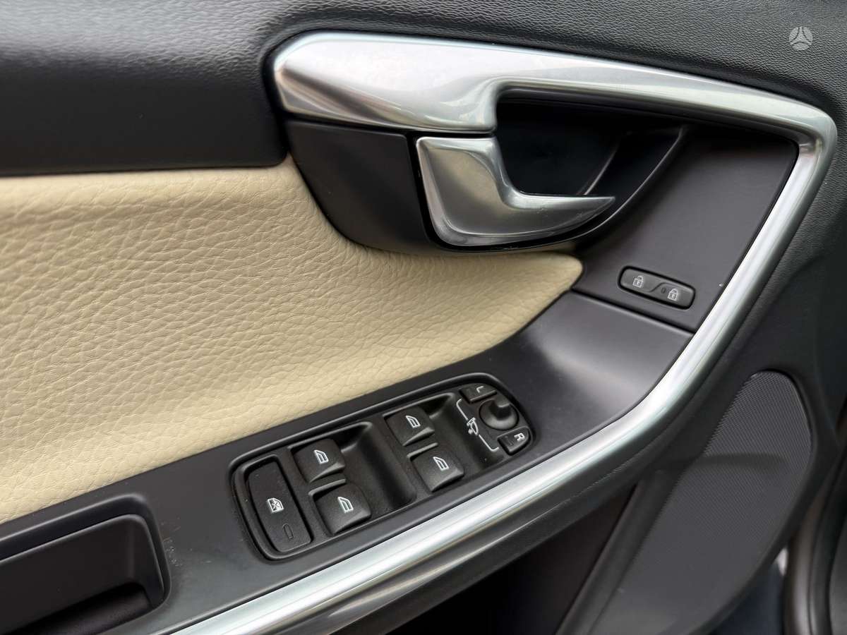 Volvo V60, 2.4 l., Универсал