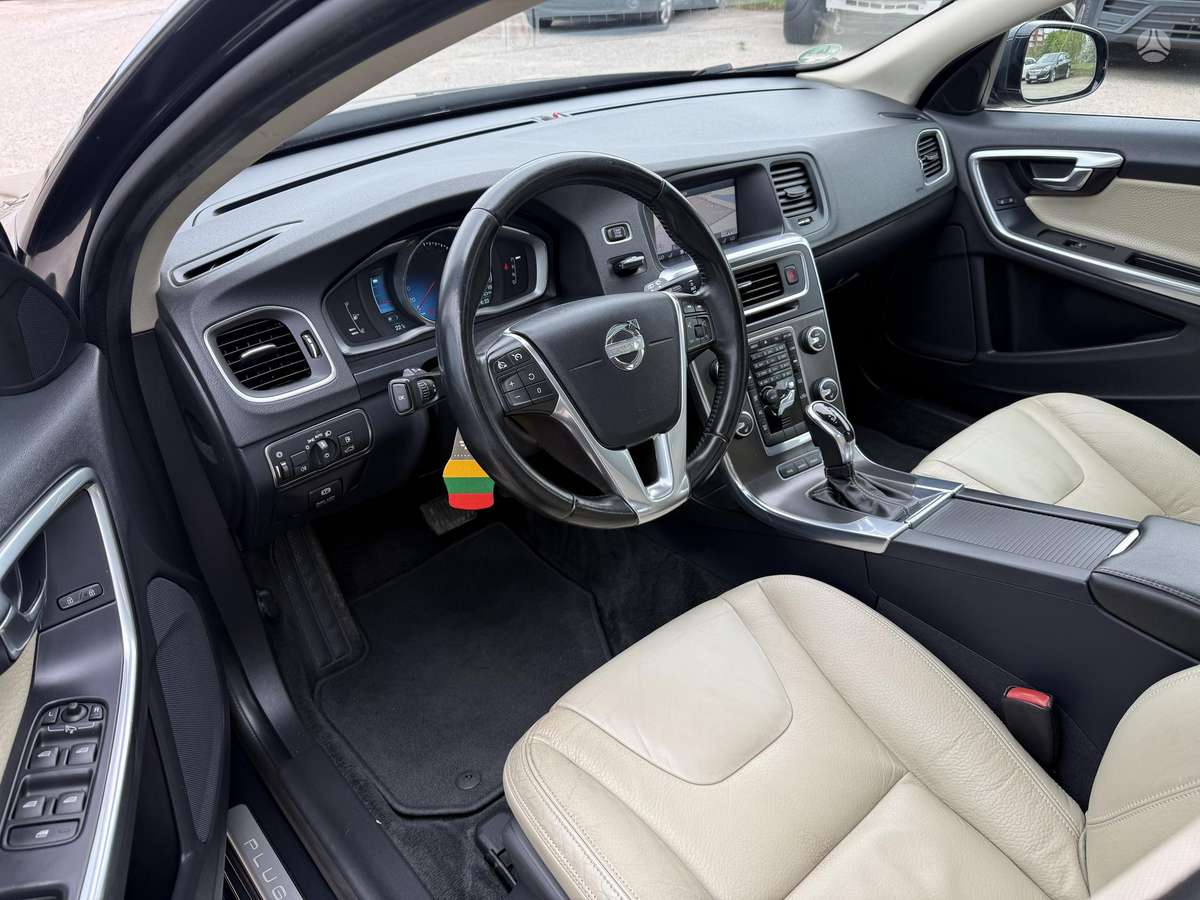 Volvo V60, 2.4 l., Универсал
