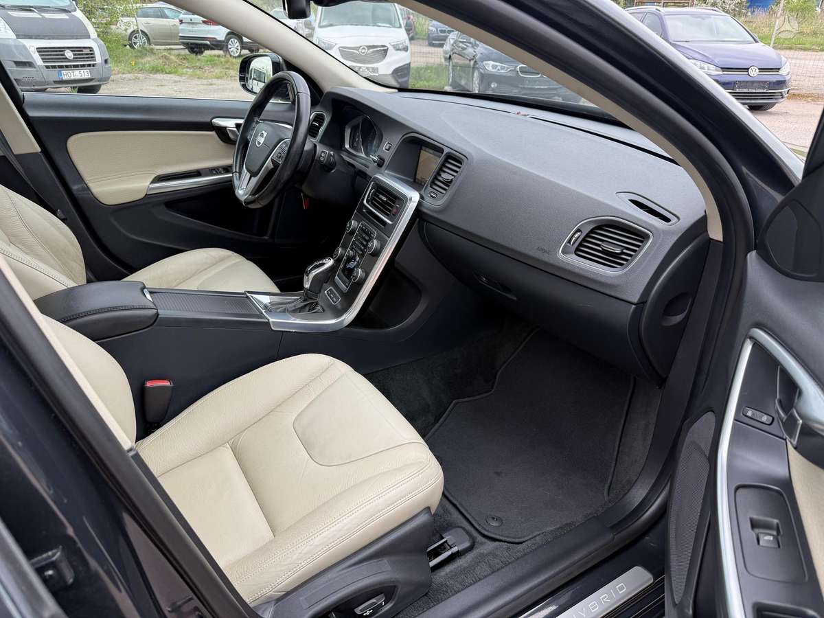 Volvo V60, 2.4 l., Универсал
